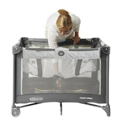 Graco Pack 'N Play On The Go Playard IV1KO2IT_8WWG2
