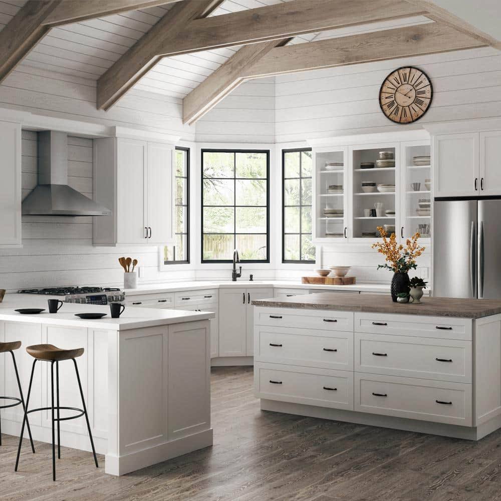 Hampton Bay Designer Series Melvern Assembled 30x34.5x23.75 In. Full Height Door Base Kitchen Cabinet In SS7JQSZC_2W8B3