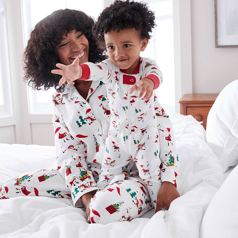 Family Flannel Womens Classic Pajama Set - Green/ Red/ White, Santa Print, Size 2xl, Cotton,Cotton Flannel | The Company 3UMWSP8O_G1UOV
