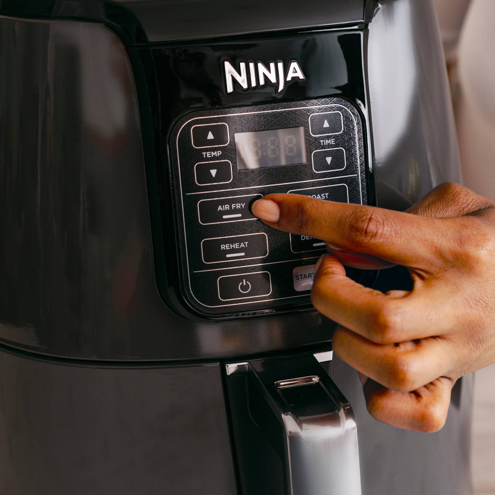 Ninja 4 Quart Air Fryer With Reheat & Dehydrate, Black/Silver, SAWHXUFP_WS8PM