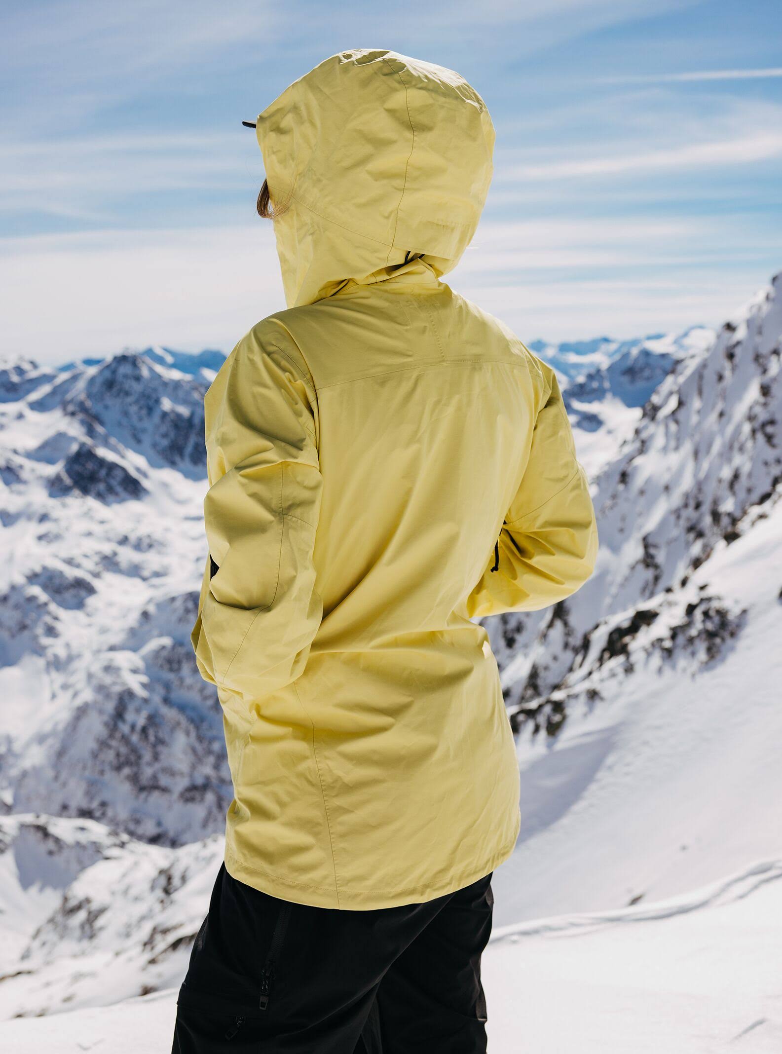 Burton Women's [Ak] Surgence Gore-Tex 2l Jacket, Buttermilk, AOCJ6W0L_K9PZB