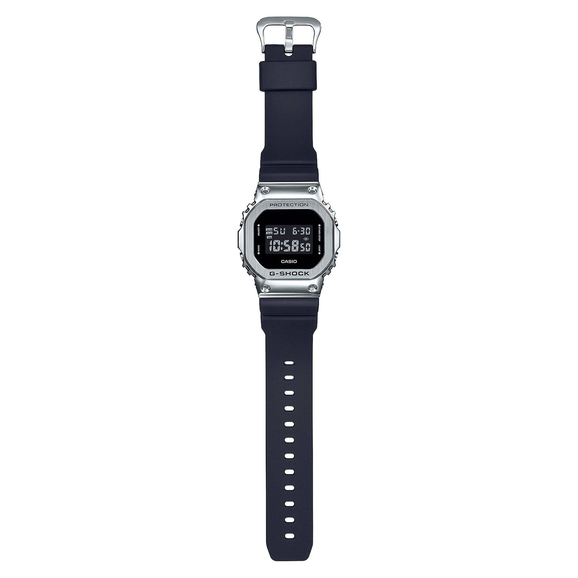Casio G-Shock Digital Metal And Resin Silver/Black Men's Watch Gm5600-RBHBVUTA_WR74A