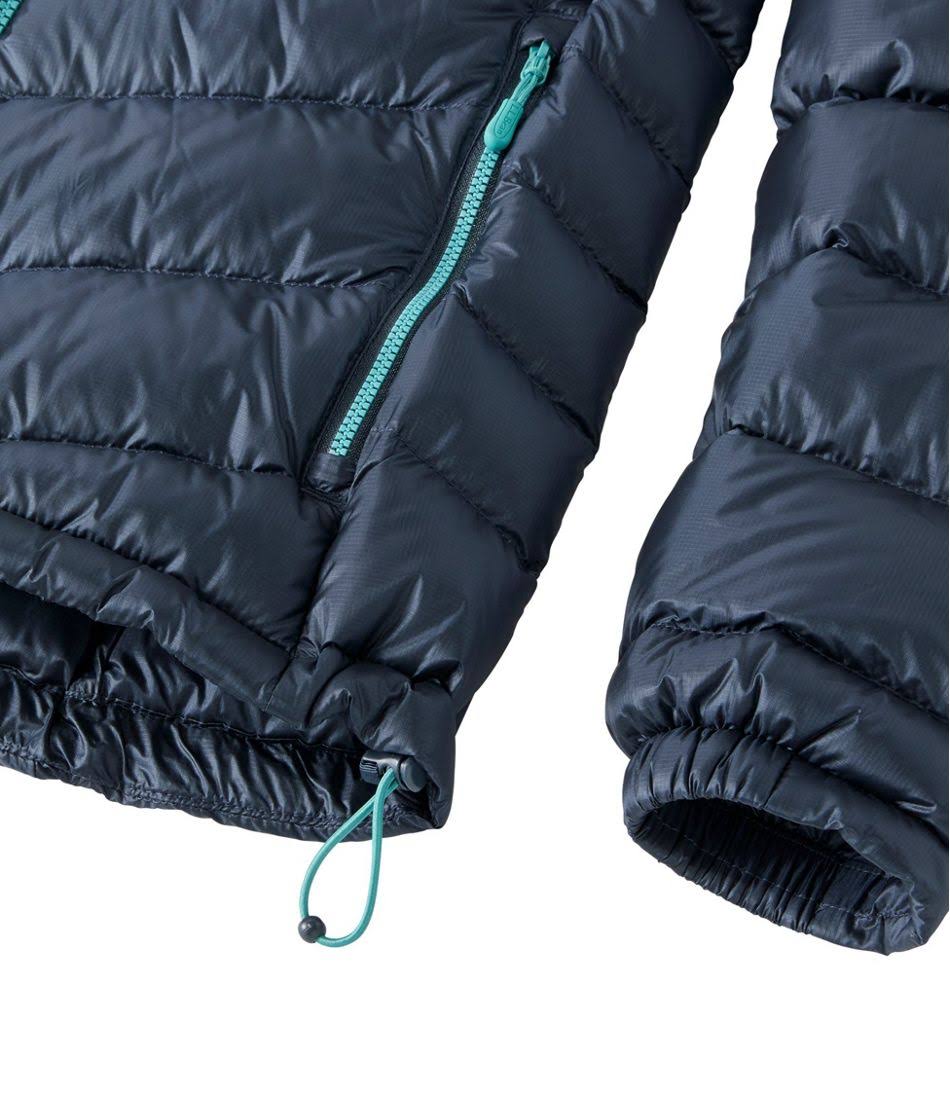 L.L.Bean Ultralight 850 Down Hooded Jacket Women's Clothing Sugarplum : EESWGY0R_QJ5TB