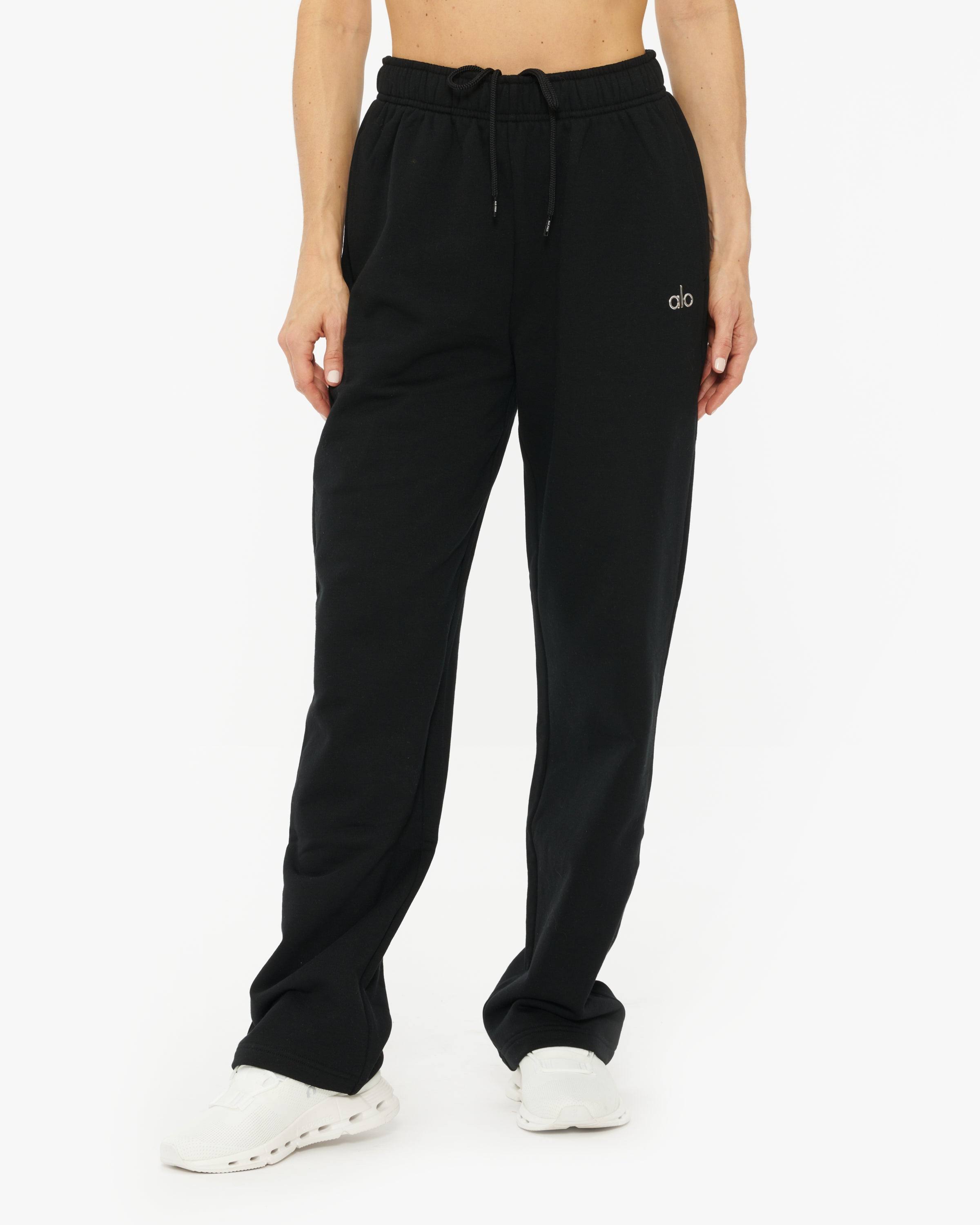 Alo Yoga | Accolade Straight Leg Sweatpant In Gravel Beige, Size: 9FUHVCDF_EI1GP