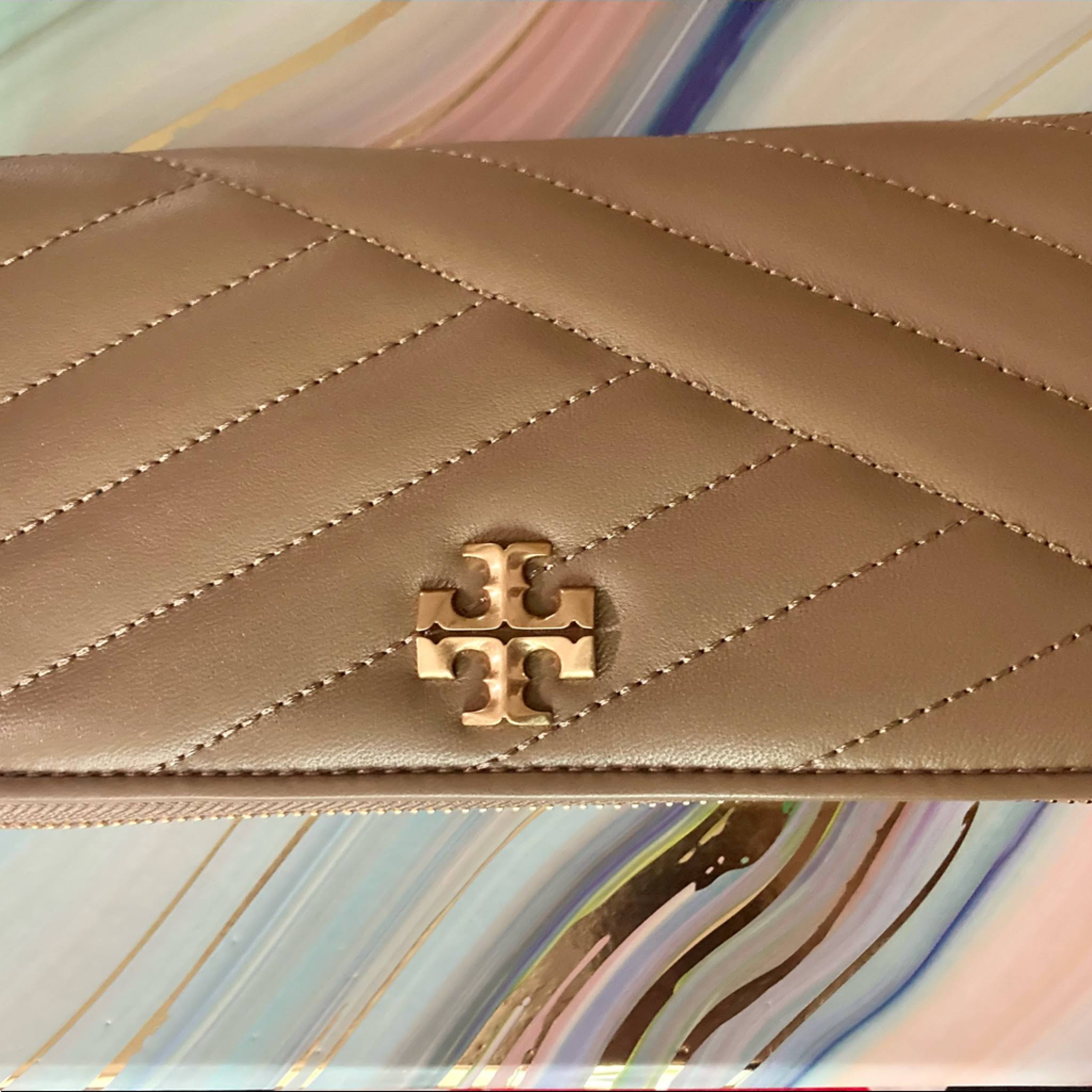 Tory Burch Kira Chevron Leather Zip Continental CPCTOHIU_SURWR