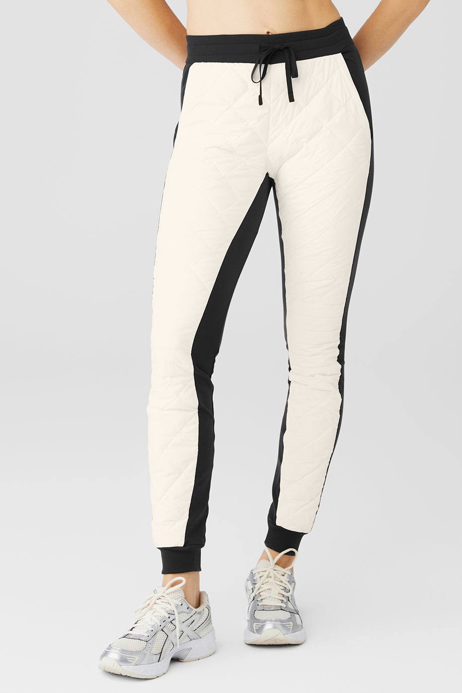 Alo Yoga High Waist Moto Puffer Pant Black/Ivory / LFDYODX2_VFCVM